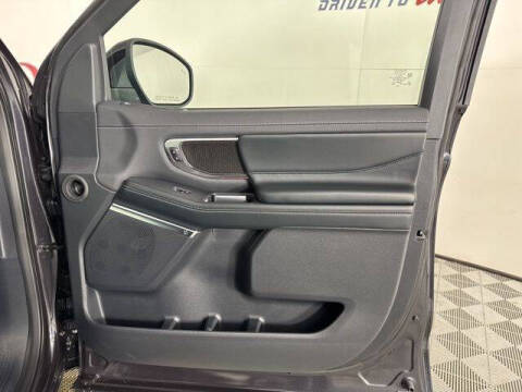 2025 Ford Expedition Platinum