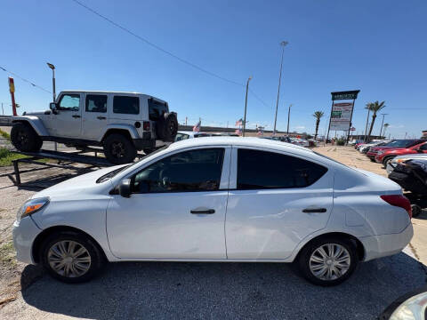 2015 Nissan Versa 1.6 S