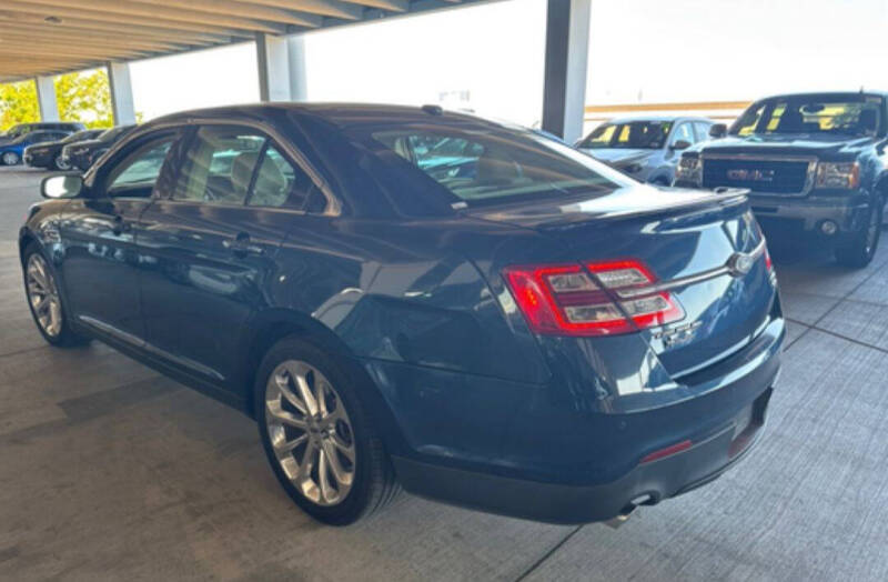 2016 Ford Taurus Limited