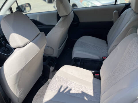 2012 Mazda MAZDA5 Sport