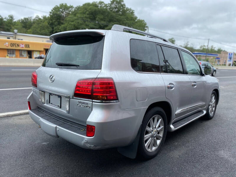 2009 Lexus LX 570