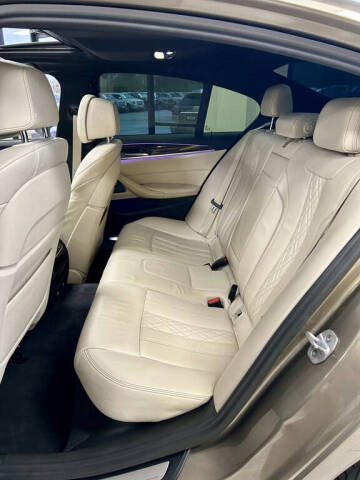 2017 BMW 5 Series 540i