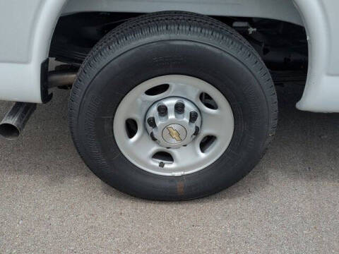 2025 Chevrolet Express 2500