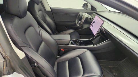 2019 Tesla Model 3 Performance