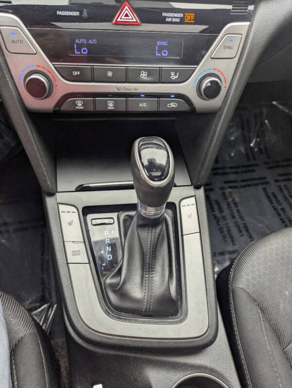 2018 Hyundai Elantra