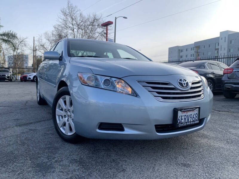 2009 Toyota Camry Hybrid for sale at Galaxy of Cars in North Hills CA