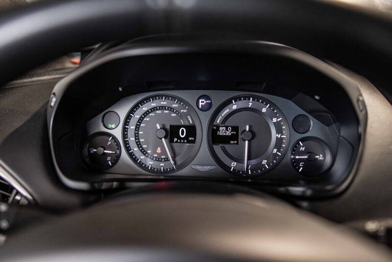 2014 Aston Martin Vanquish