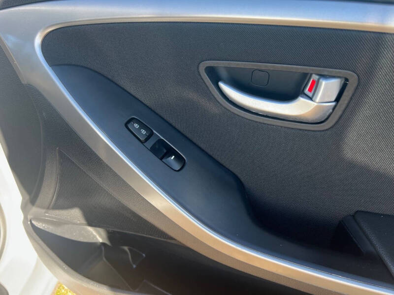 2017 Hyundai Elantra GT