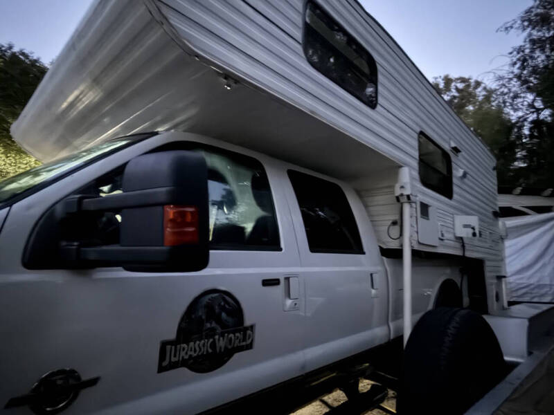 2013 Ford LANCE CAMPER 19