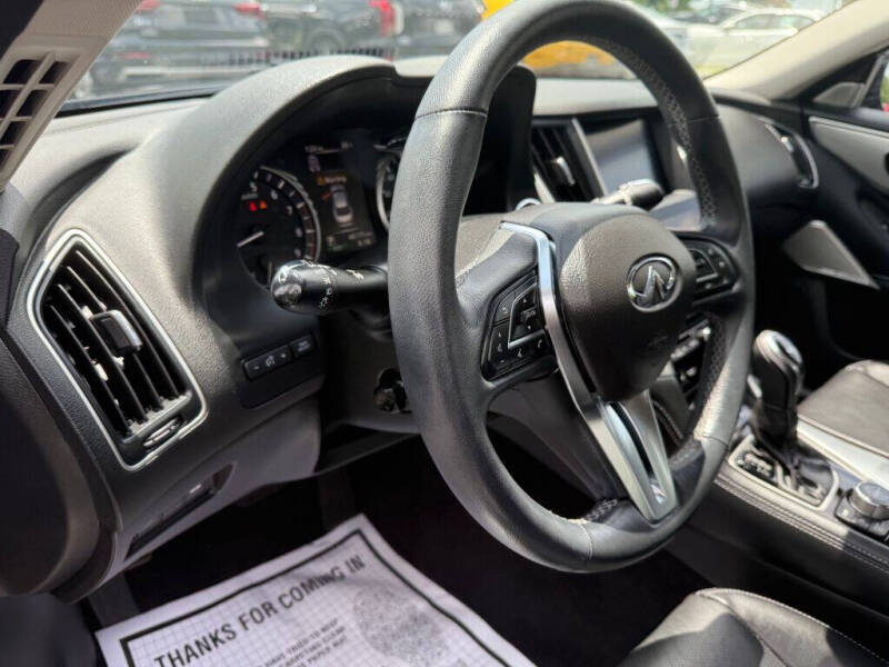 2022 Infiniti Q50 Luxe