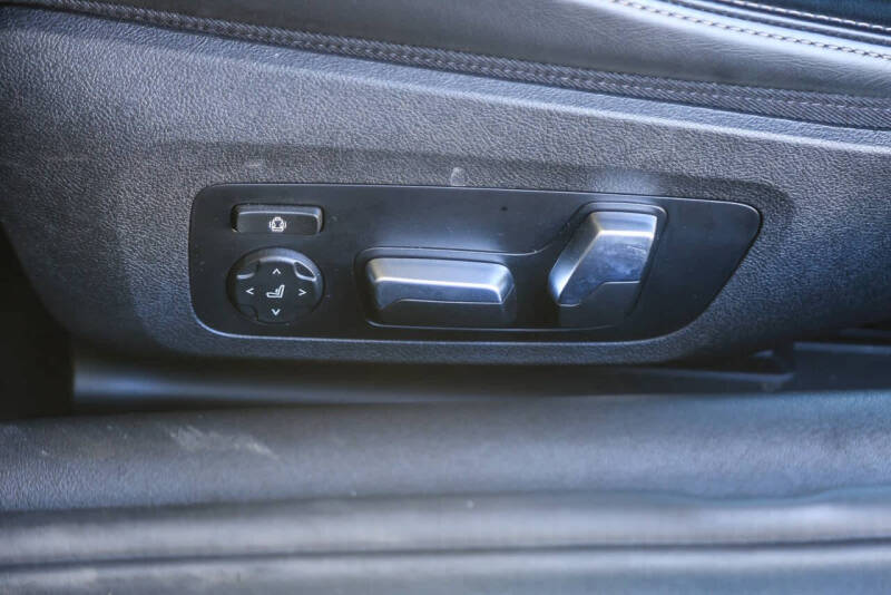 2025 BMW 8 Series 840i xDrive