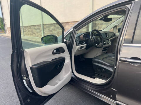 2018 Chrysler Pacifica Touring L