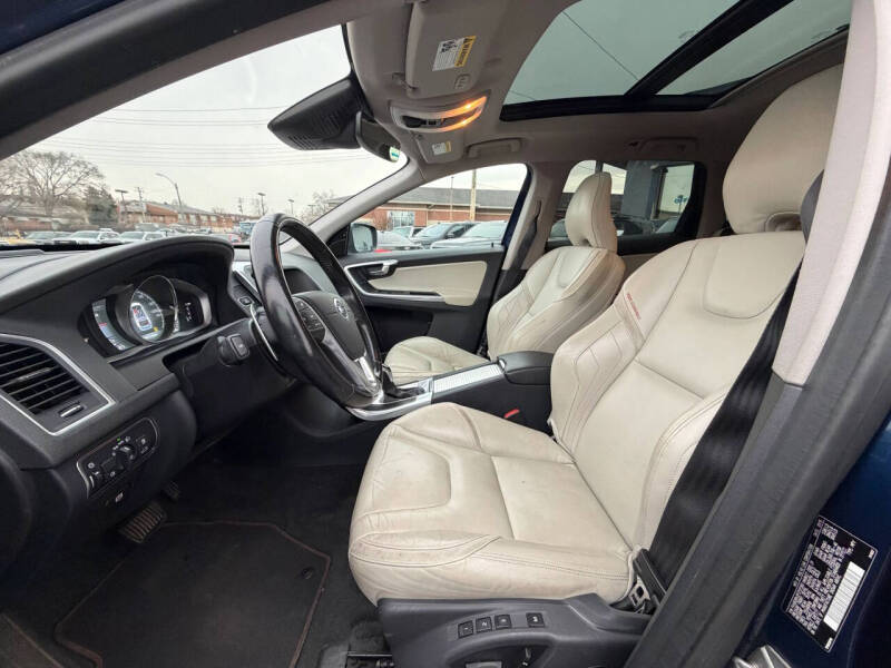 2015 Volvo XC60 T6 Platinum