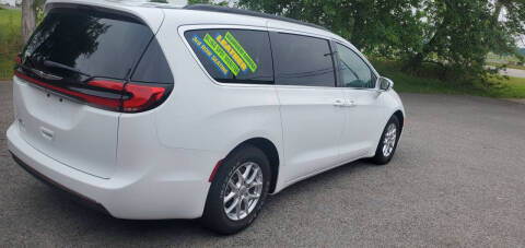 2022 Chrysler Pacifica Touring L