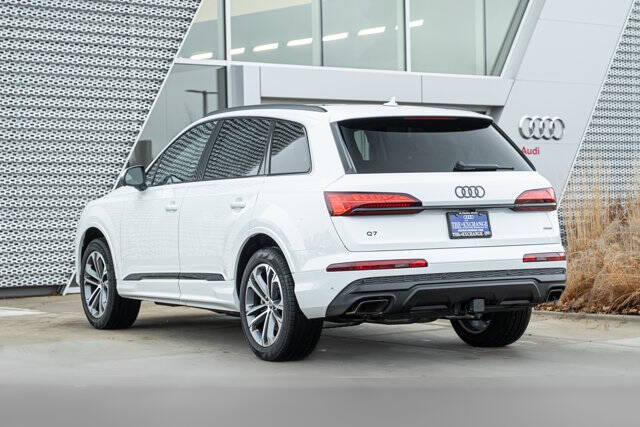 2026 Audi Q7 quattro Premium 55 TFSI