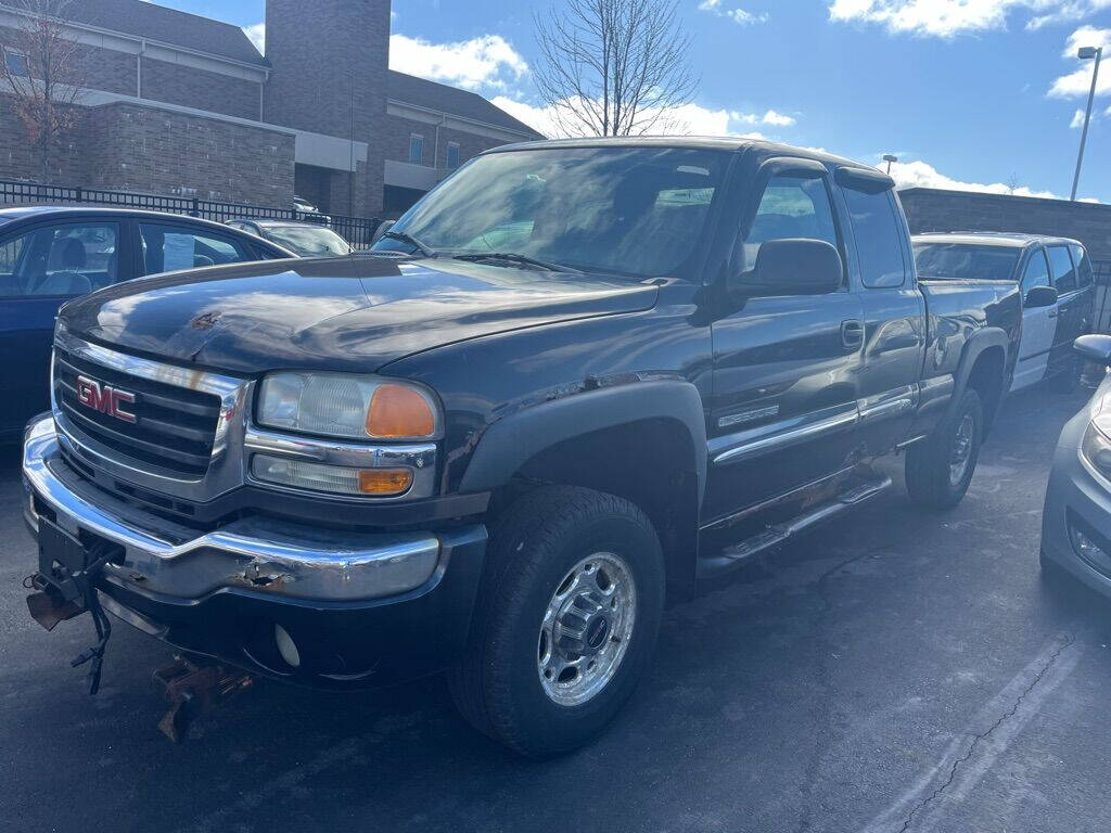 2004 GMC Sierra 2500HD for sale at ENZO AUTO in Parma, OH