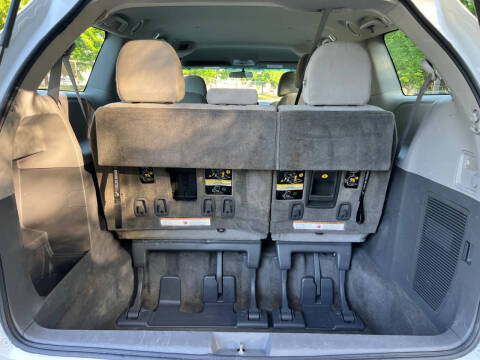 2015 Toyota Sienna L 7-Passenger