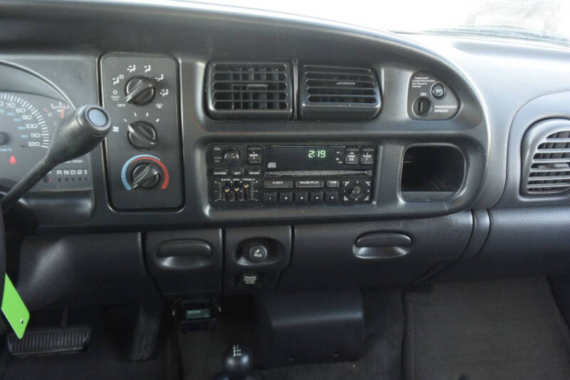 2002 Dodge Ram 2500 ST