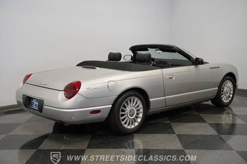 2004 Ford Thunderbird Deluxe