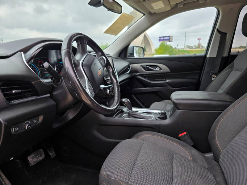 2018 Chevrolet Traverse LT Cloth