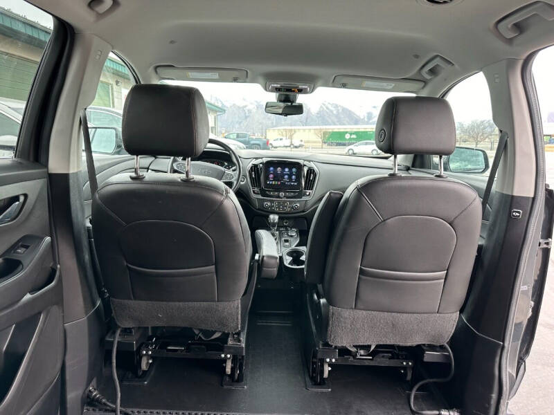 2021 Chevrolet Traverse RS