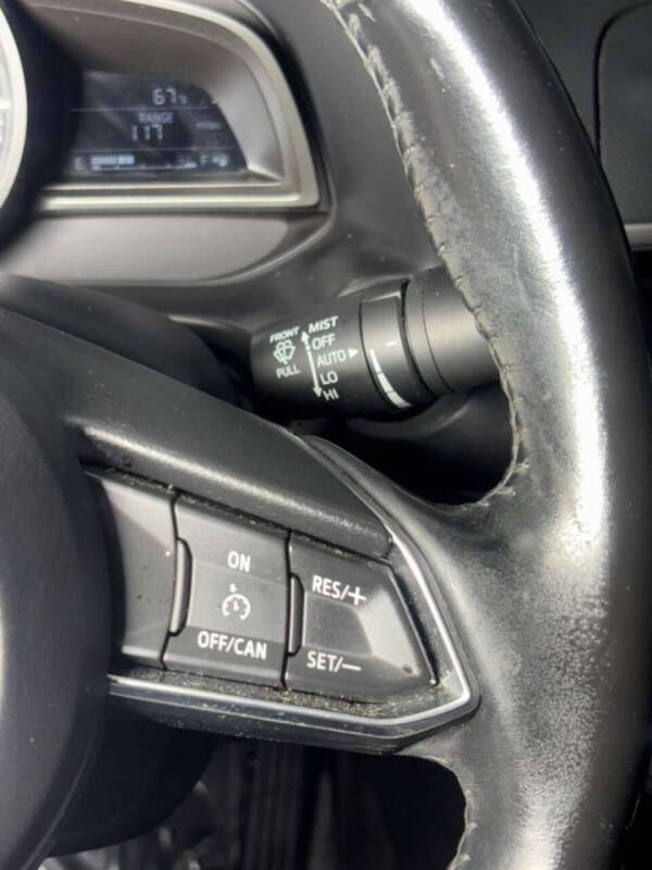 2018 Mazda MAZDA3 Touring