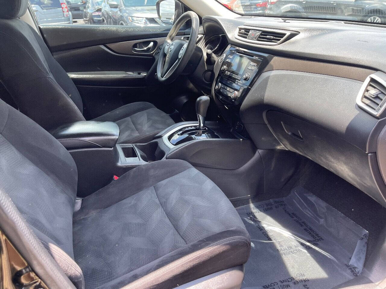 2014 Nissan Rogue  - $10,900