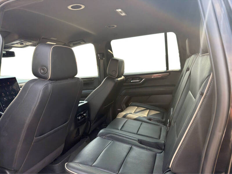 2025 GMC Yukon XL Elevation
