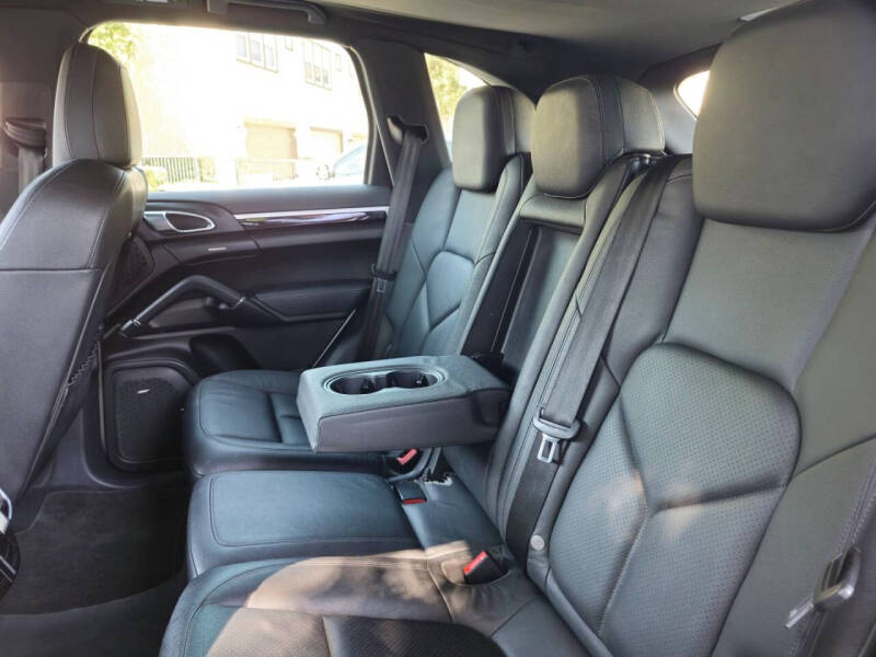 2012 Porsche Cayenne Tiptronic