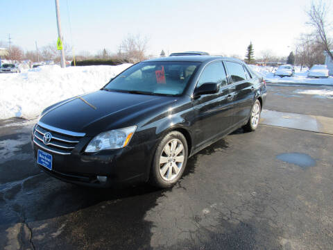 2005 Toyota Avalon for sale at MAIN STREET AUTO SALES in Neenah WI