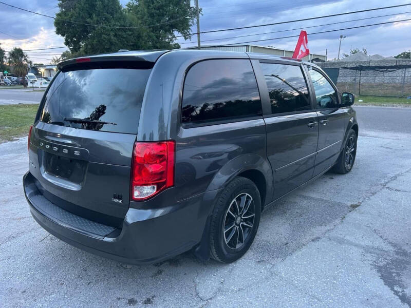 2015 Dodge Grand Caravan SE