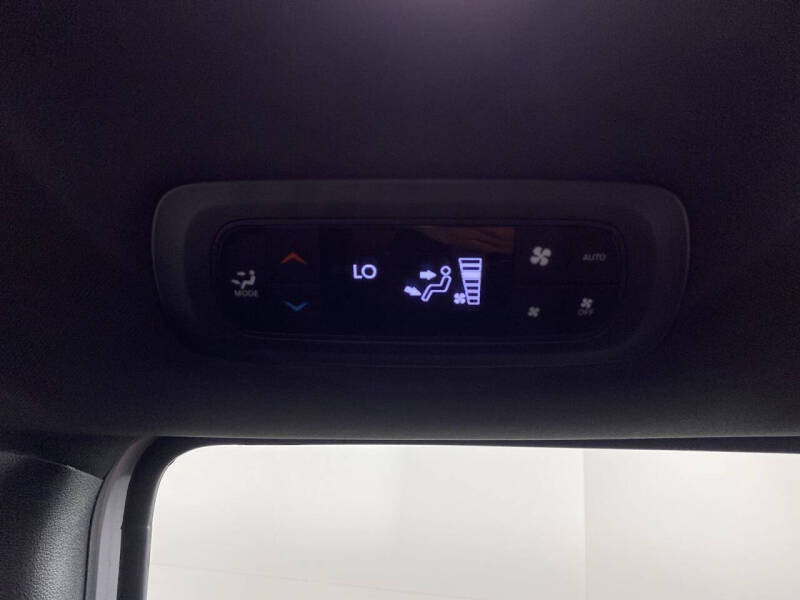 2024 Chrysler Pacifica Touring