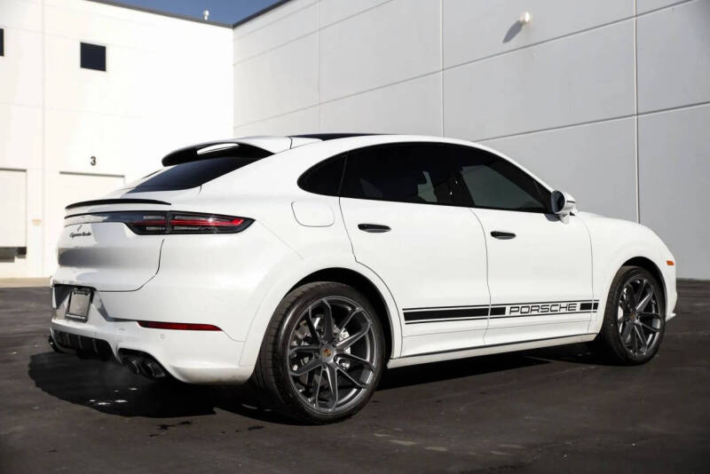 2020 Porsche Cayenne Turbo Coupe