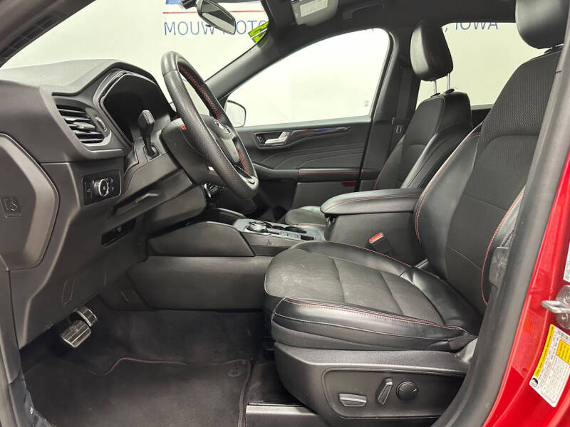2023 Ford Escape ST-Line Select