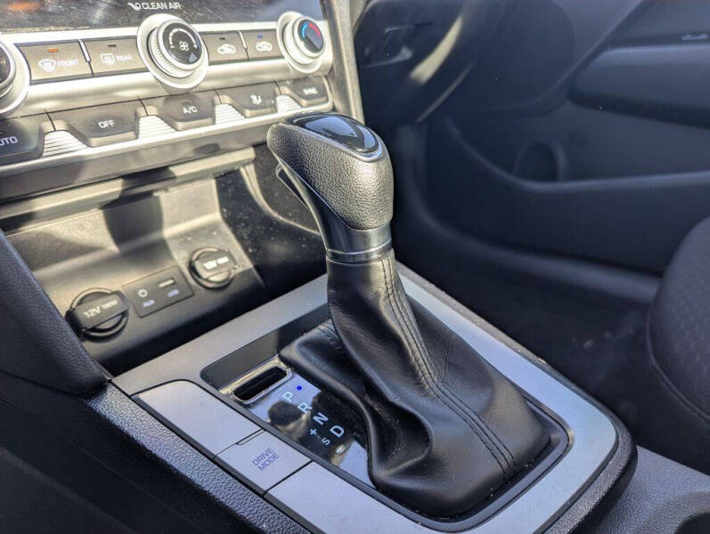 2020 Hyundai Elantra