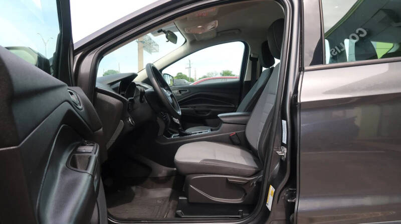 2019 Ford Escape S