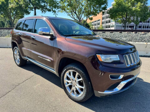 2014 Jeep Grand Cherokee for sale at The Car Buying Center Loretto in Loretto MN