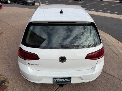 2017 Volkswagen e-Golf SE