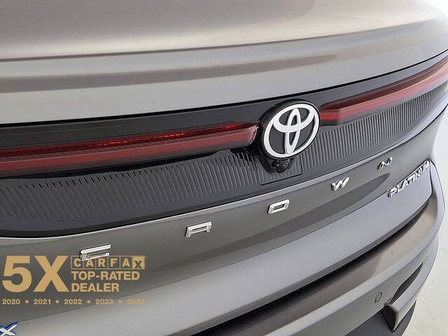 2025 Toyota Crown Platinum