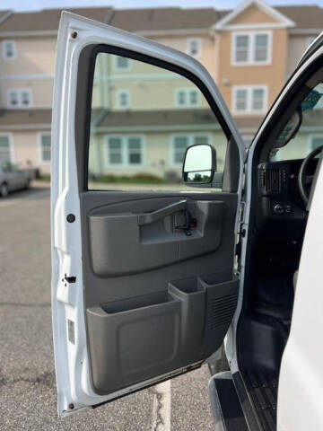 2019 GMC Savana 2500