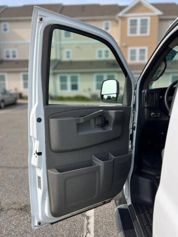 2019 GMC Savana 2500