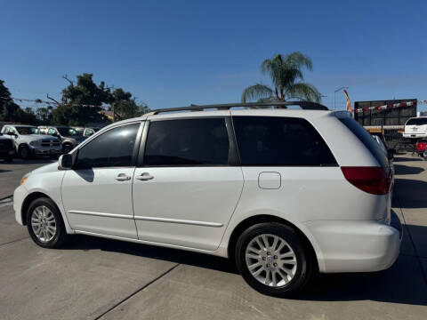 2004 Toyota Sienna XLE 7 Passenger