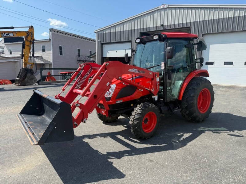 2025 Kioti NS 6010 tractor w/ loader