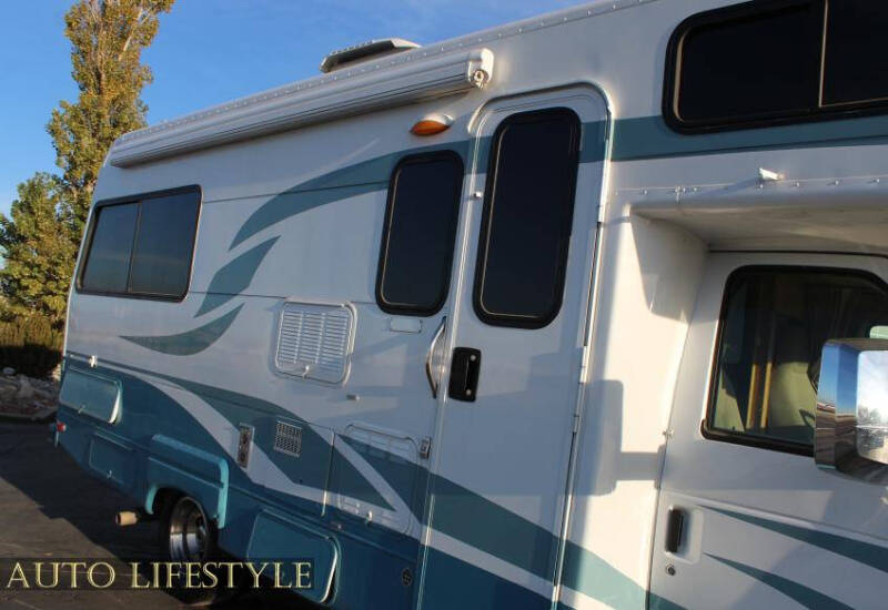 2014 Ford E-Series E-450 SD