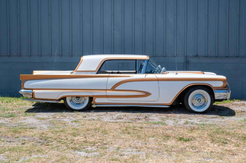 1960 Ford Thunderbird