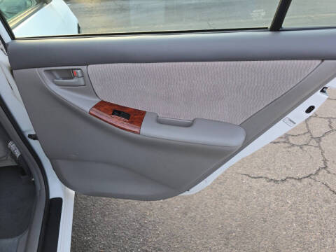 2007 Toyota Corolla LE