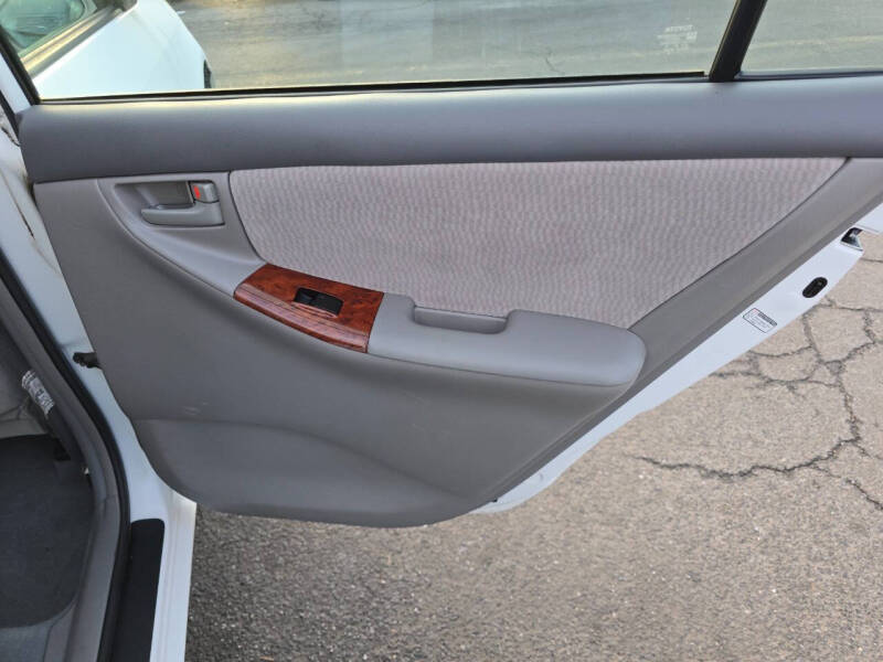 2007 Toyota Corolla LE