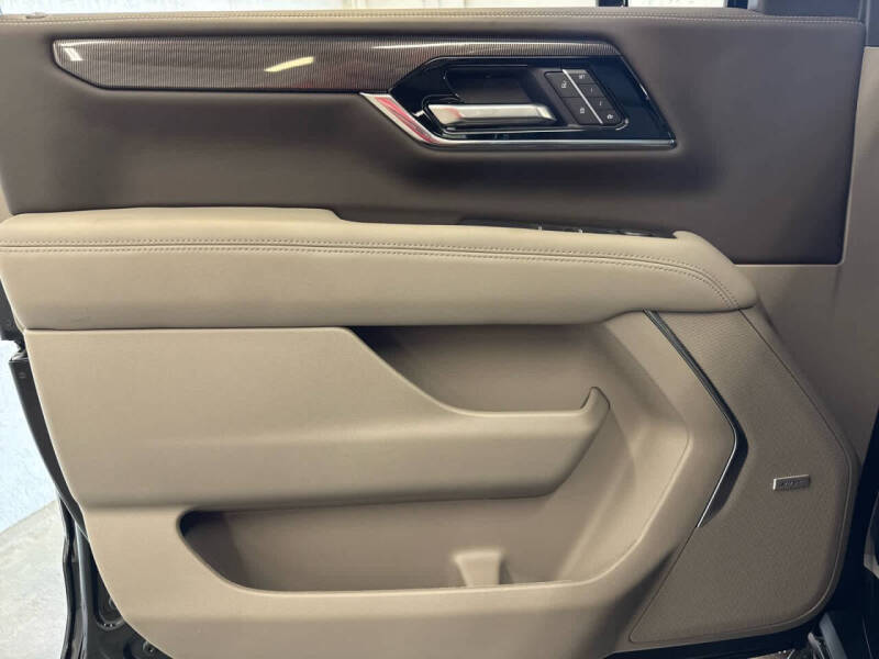 2025 GMC Yukon XL Elevation