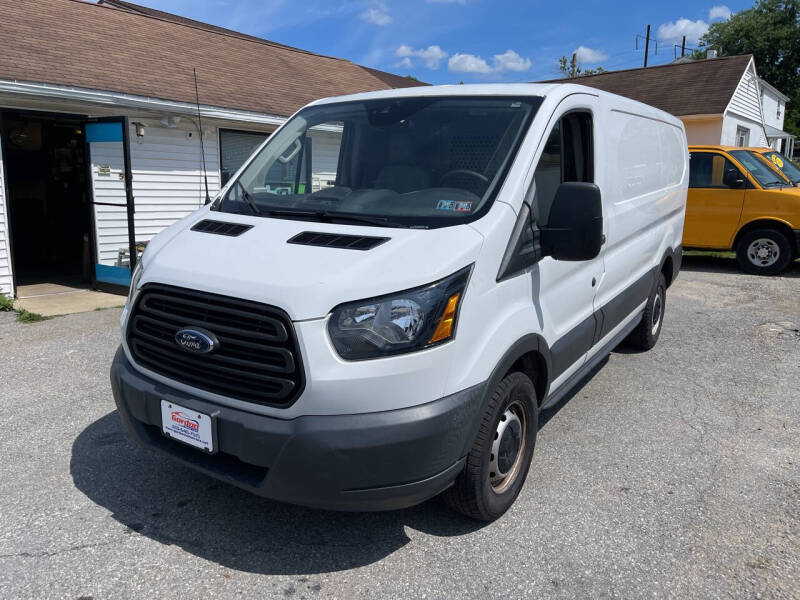 Used 2018 Ford Transit Van Base with VIN 1FTYR1ZM6JKB07841 for sale in Frazer, PA