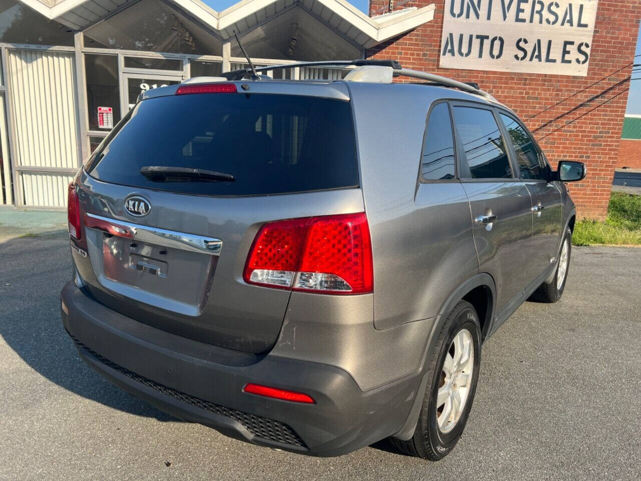 2012 Kia Sorento for sale at Universal Auto Sales LLC in Burlington, NC